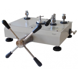 Prasa hydrauliczna kalibracyjna ciśnienia LPC 8000 (Leyro instruments)